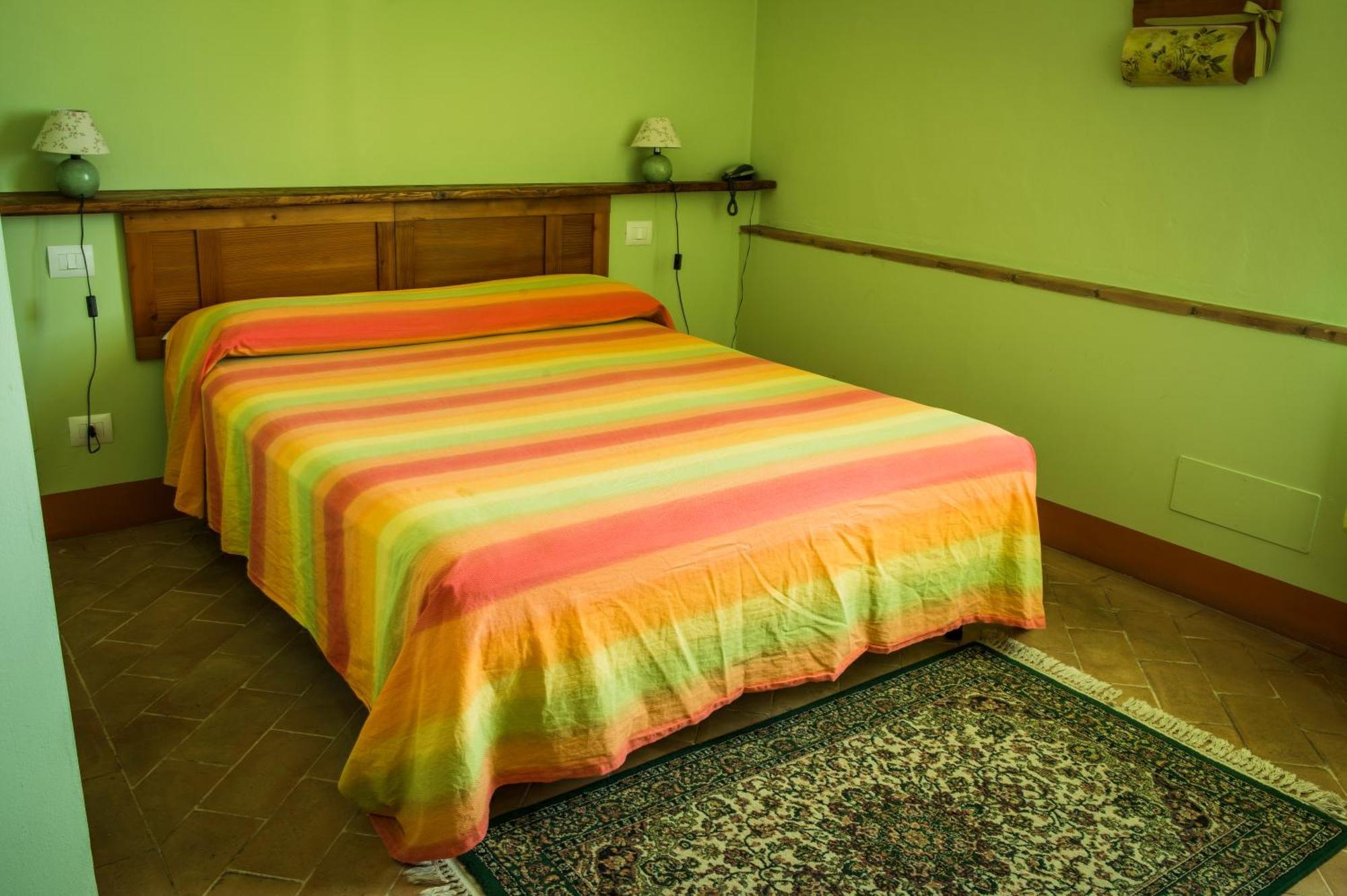 Agriturismo Il Tiro Castel del Piano  Bilik gambar